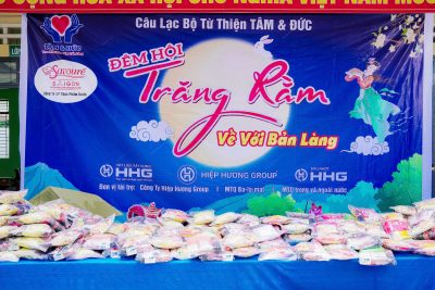 Tổ chức Tết Trung thu cho các em học sinh